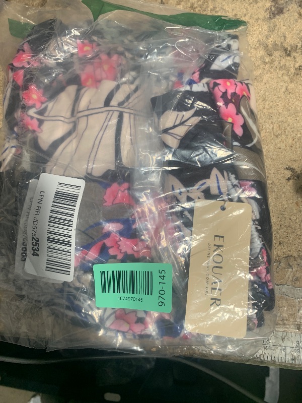 Photo 1 of ***Different pajamas in the picture, medium top extra large bottoms***
Ekouaer Womens Pajamas Set Print PJs Soft Button Down Sleepwear Short Sleeve Nightwear with Long Pants Black Flowers M