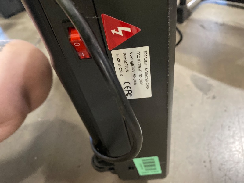 Photo 1 of **FOR PARTS ONLY, HAS AN ERROR CODE**3 in 1 treadmill