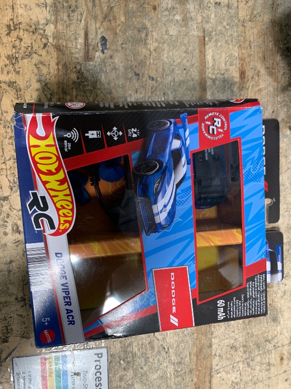 Photo 1 of ?Hot Wheels 1:64 Scale RC Dodge Viper ACR, Remote-Control Toy Car??