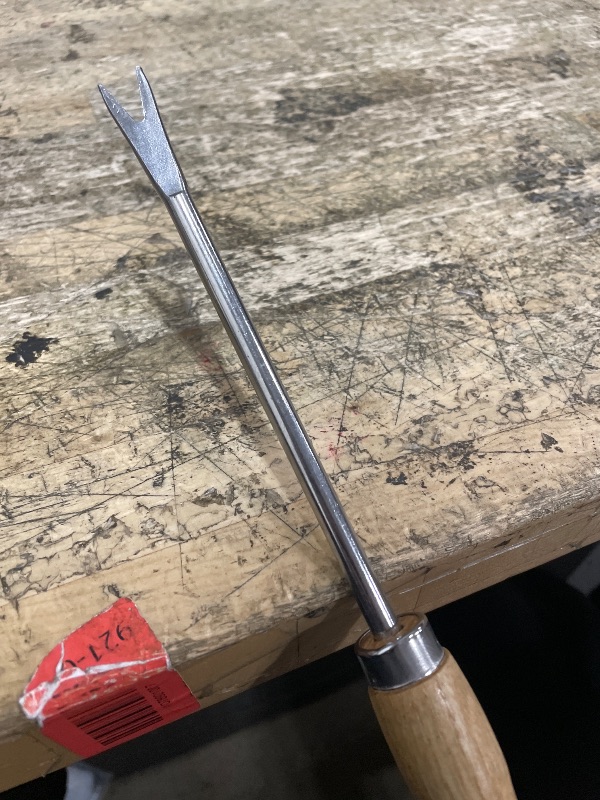 Photo 1 of 11.8 Inch Hand Weeder Weed Puller Tool
Dual?tip design, rust?resistant steel and ergonomic grip for deep?root weeding on lawns, yards and flower beds.