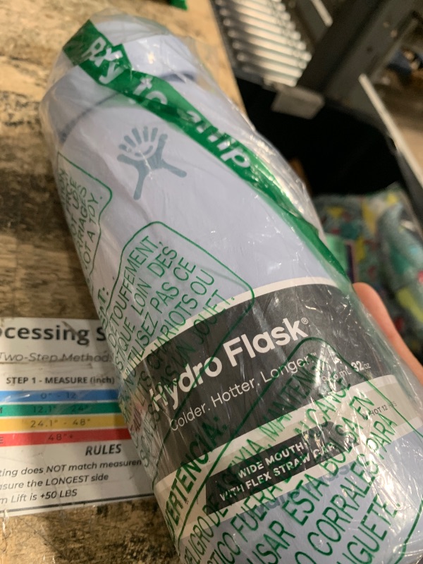 Photo 1 of ***DAMAGED - SEE NOTES/PICTURES***Hydro Flask Water Bottle - Insulated Stainless Steel - Wide Mouth Flex Straw Lid, Non Spill, Leakproof and Refillable in 32 Oz Surf Blue