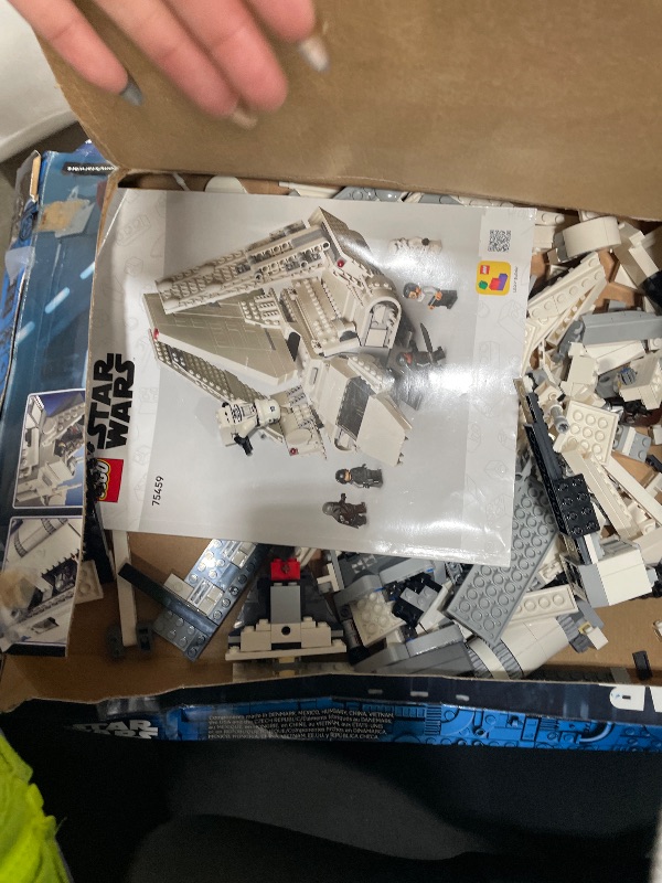 Photo 1 of ****MISSING PIECES***
LEGO Star Wars: The Mandalorian Imperial Lambda-Class Shuttle - Collectible Building Set for Boys & Girls, Ages 14+ - with 5 Minifigures - Gift Idea for Teens - 75459