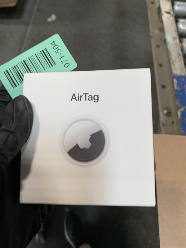 Photo 1 of ** FACTORY SEALED** Apple AirTag (1st Generation). Keep Track of and find Your Keys, Wallet, Luggage, Backpack, and More. Simple one-tap Set up with iPhone or iPad, Bluetooth