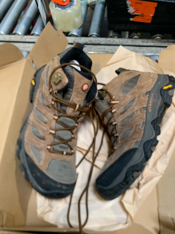 Photo 1 of ** VERY USED/ DIRTY** Merrell Men's Moab 3 Mid Waterproof Hiking Boot, Earth, 12.5