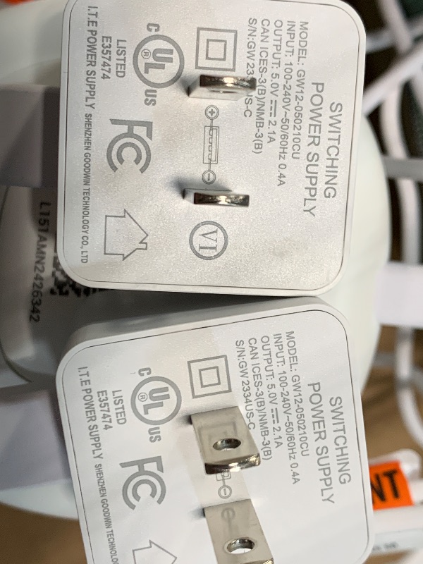 Photo 1 of *** NO BREATHING BAND *** Nanit Travel Light Bundle Pro Camera with Portable Flex Stand, Sound + Light Audio Monitor & Baby Night Light, and Travel Case - Green