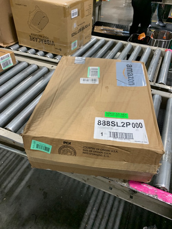 Photo 1 of ****factory seal*** Mayfair NextStep2 Toilet Seat with Built-In Potty Training Seat, Slow-Close, Removable that will Never Loosen, Round, White, 2-Pack