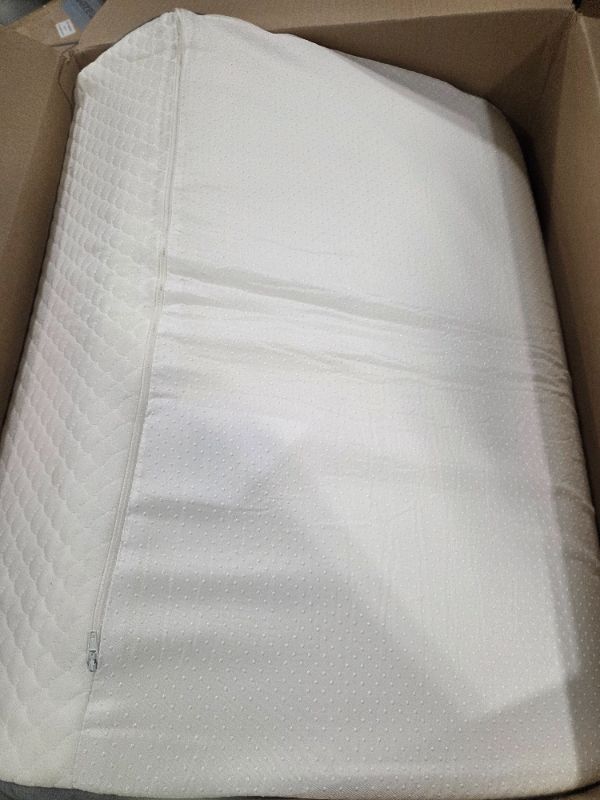 Photo 1 of ***DIRTY*** edge Set for After Surgery, Acid Reflux Relief, Snoring, Neck&Back Support, White/Grey