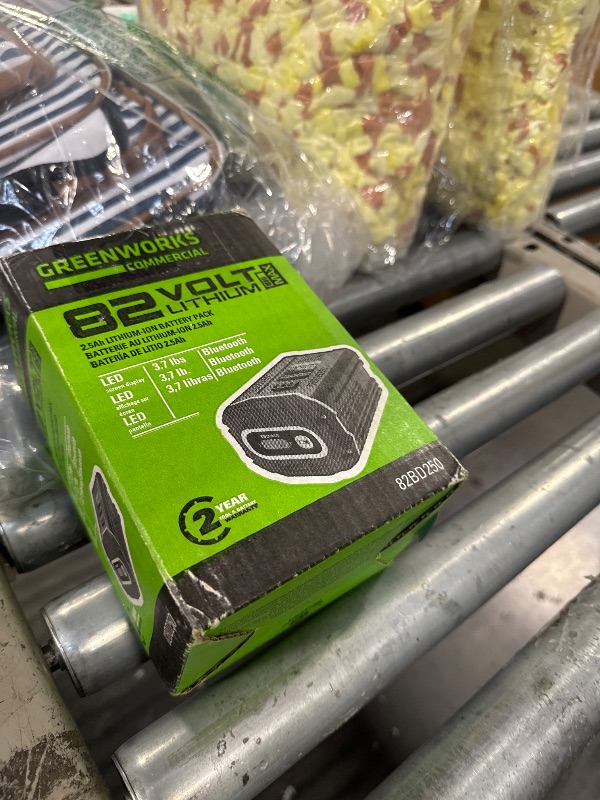Photo 1 of **UNTESTED**
Greenworks 80V 2.0Ah Lithium-Ion Battery (Genuine Greenworks Battery / 75+ Compatible Tools)