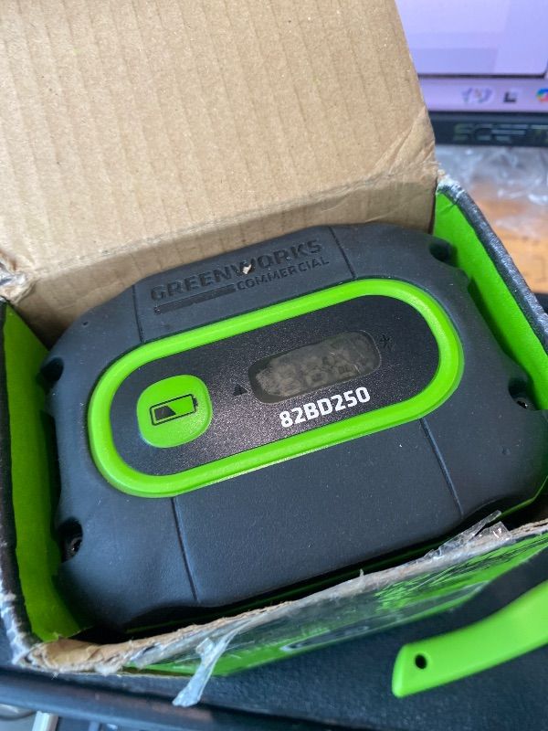 Photo 1 of **UNTESTED**
Greenworks 80V 2.0Ah Lithium-Ion Battery (Genuine Greenworks Battery / 75+ Compatible Tools)