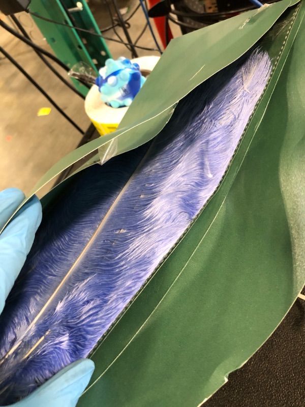 Photo 1 of ** blue**
THARAHT Baby Blue Ostrich Feathers 12pcs Large Natural Bulk 12-14Inch 30cm-35cm for Wedding Party Centerpieces Easter Gatsbi and Home Decoration Feathers