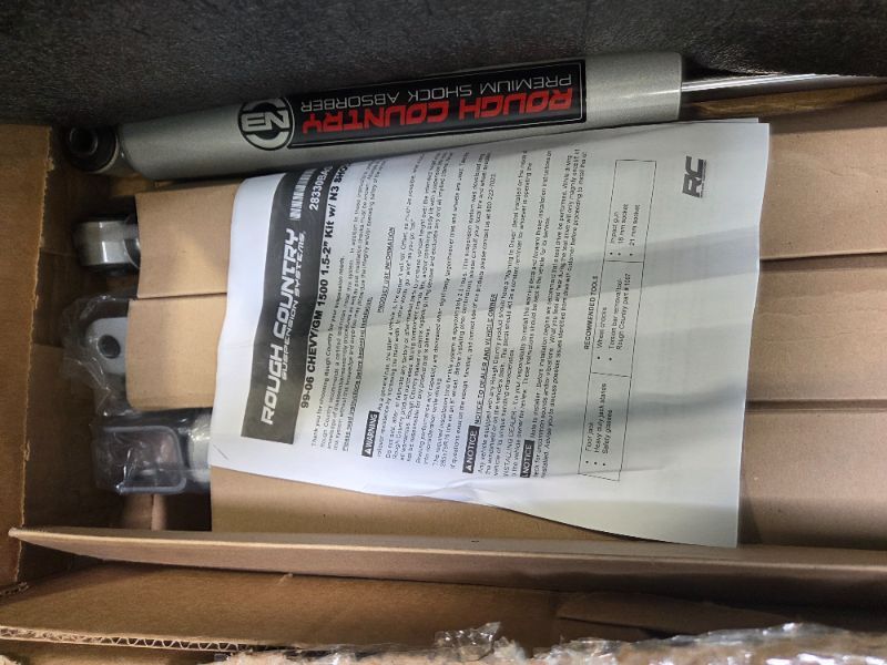 Photo 1 of ***VIEW ALL IMAGES*** Rough Country 1.5-2" Leveling Lift Kit for 99-06 Chevy/GMC 1500-28330