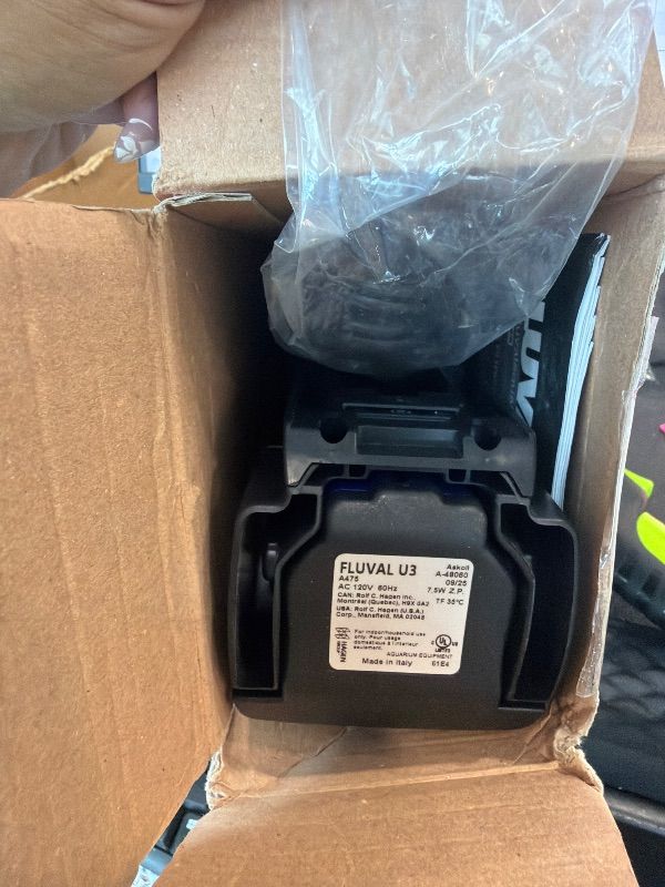 Photo 1 of *MISSING PARTS*
Fluval U3 Underwater Filter – Designed for Freshwater and Saltwater Aquariums, Also Ideal for Terrariums and Turtle Tanks
