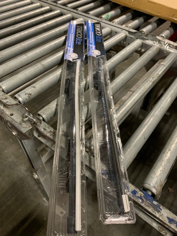 Photo 1 of **** SIMILAR IMAGE**2-Wiper Factory Master Case - Bulk WINTER Wiper Blades for Fleets & Service Repair Shops - TRICO 35-280 Beam Blade Winter Wipers for Snow & Ice fit Nearly Any Wiper Arm Attachment (28")