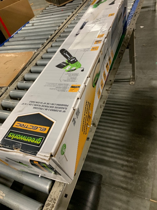 Photo 1 of *FOR PARTS ONLY*
** USED ** Greenworks 7 Amp (2-In-1) 10-inch Corded Electric Polesaw, PSCS06B01