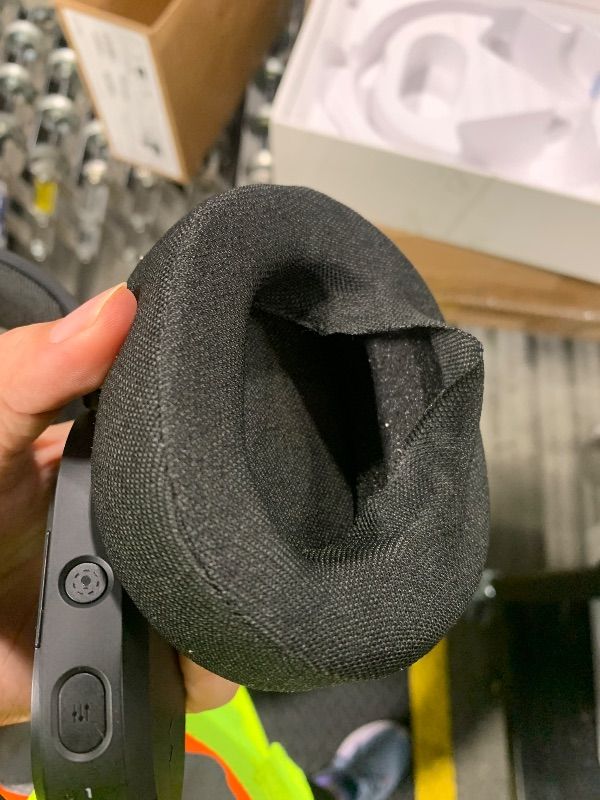 Photo 1 of ***BROKEN PAD*** Fractal Design Scape Dark - Wireless PC Gaming Headset - Detachable Flip-to-Mute Microphone with Noise Cancellation - Battery Life Up to 40 Hours - Configurable Ambient Lighting - Black