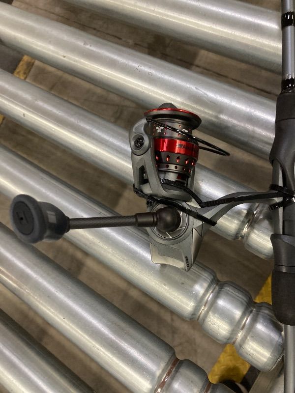 Photo 1 of ***DAMAGED ROD-BROKEN -SELLING AS REEL PARTS ONLY*** Abu Garcia 6'10" Max Elite Spinning Reel , Size 2500 Reel, 10 Stainless Steel Ball Bearings, Carbon Matrix Drag System, 30 Ton Graphite Rod Blank