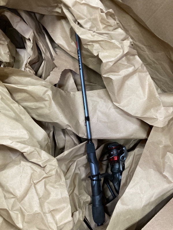 Photo 1 of ***DAMAGED ROD-BROKEN -SELLING AS REEL PARTS ONLY*** Abu Garcia 6'10" Max Elite Spinning Reel , Size 2500 Reel, 10 Stainless Steel Ball Bearings, Carbon Matrix Drag System, 30 Ton Graphite Rod Blank