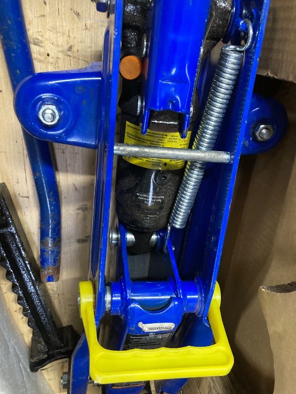Photo 1 of **JACK HAS RUST/NOT IN ORIGINAL BOX***Jack Boss Floor Jack 1.5 Ton (3,000 LBs) Hydraulic Car Jack, Lifting Range from 5.1 Inch to 12.6 Inch, Fits Sedans Automotive Blue  WITH 2 DURALAST JACK STANDS  2.5 TON