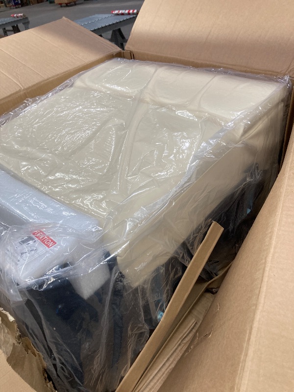 Photo 1 of ***BOX 1 OF 3 -MISSING BOX 2 & 3 -SELLING AS INCOMPLETE PART ONLY*** MCombo Large Power Lift Recliner Chair with Massage and Heat for Elderly Big and Tall People 3 Positions 2 Side Pockets and Cup Holders USB Ports