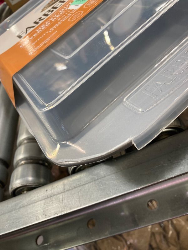 Photo 1 of ***DAMAGE LID SELLING AS IS *** Farberware Nonstick Bakeware Baking Pan With DAMAGED Lid / Nonstick Cake Pan With Lid, Rectangle - 9 Inch x 13 Inch, Gray