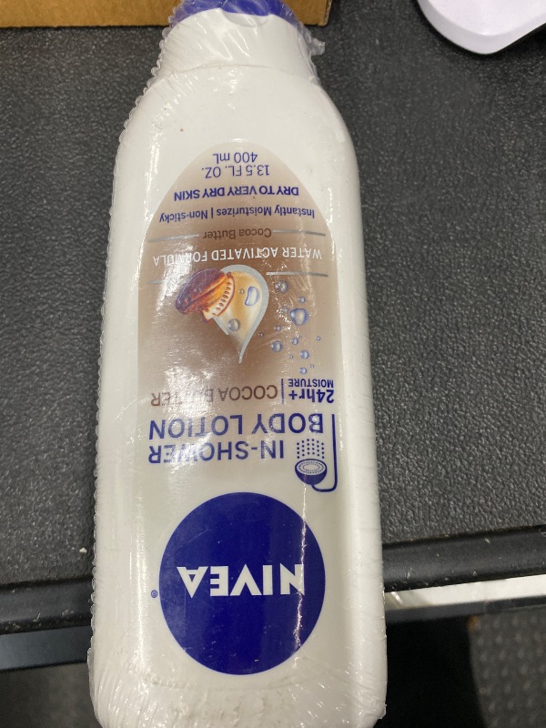 Photo 1 of ***ONE ONLY*** Nivea Lotion In-Shower Cocoa Butter 13.5 Ounce (Dry To Very Dry) (400ml)