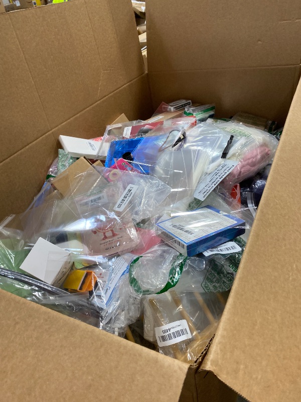 Photo 1 of ***** NO RETURNS**** NO REFUND****** Nellis Variety Box: Medium