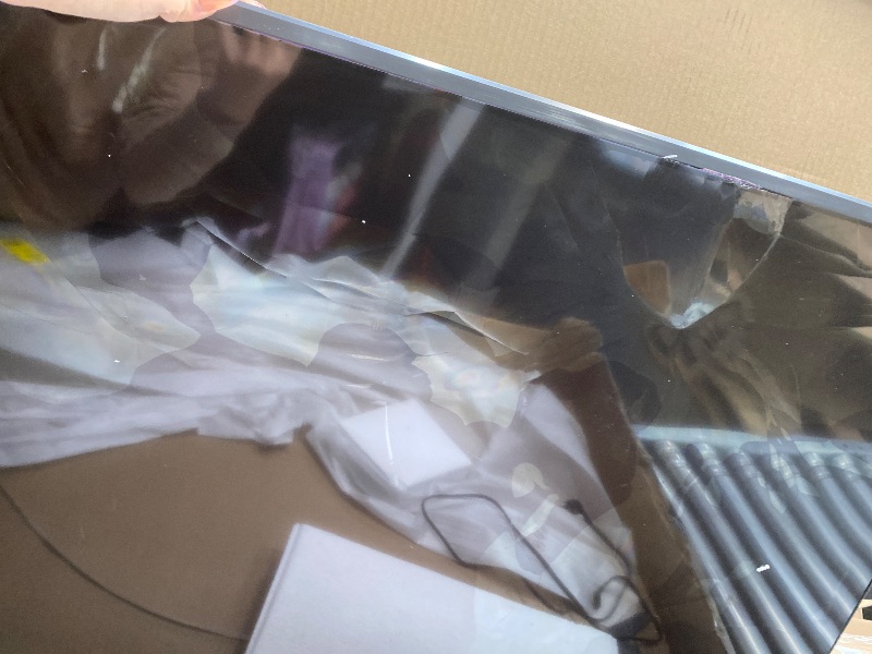 Photo 1 of ******NO RETURN**** NO REFUND******* Samsung 55-Inch Class Crystal UHD U8000F 4K Smart TV (2025 Model) Endless Free Content, Crystal Processor 4K, MetalStream Design, Knox Security, Compatible with Alexa