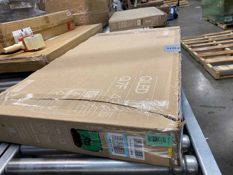 Photo 1 of ****** NO RETURN**** NO REFUND***** Samsung 43-Inch Class QLED Q7F Series Samsung Vision AI Smart TV (2025 Model, 43Q7F) Quantum HDR, Object Tracking Sound Lite, Q4 AI Gen1 Processor, 4K upscaling, Gaming Hub, Alexa Built-in