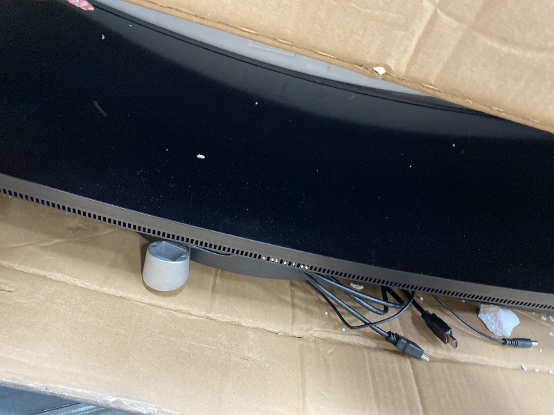 Photo 1 of -******* NO REFUND***** NO RETURN******LG 34WP65C-B UltraWide Computer Monitor 34-inch QHD (3440x1440) 160Hz, HDR10, AMD FreeSync Premium, Built-in Speaker, Borderless Design, Tilt/Height Stand, HDMI DisplayPort, Black