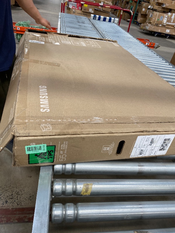 Photo 1 of ***** NO RETURN***** NO REFUND****** Samsung 55-Inch Class QLED Q7F Series Samsung Vision AI Smart TV (2025 Model, 55Q7F) Quantum HDR, Object Tracking Sound Lite, Q4 AI Gen1 Processor, 4K upscaling, Gaming Hub, Alexa Built-in