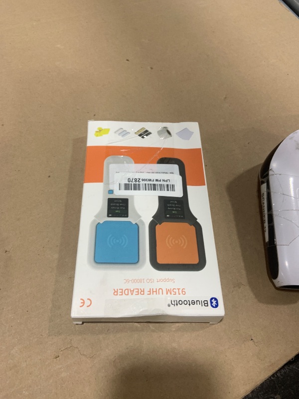 Photo 1 of YANZEO SR300 UHF RFID Reader 860Mhz-960Mhz RFID Scanner Wireless Bluetooth Handheld RFID Reader, UHF Tag Reader for Clothing, Shoes, Jewellery Shop and Warehouse Inventory