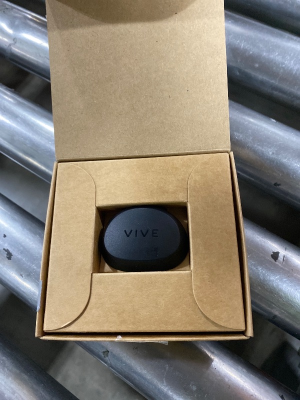 Photo 1 of HTC VIVE Facial Tracker for Focus Series Virtual Reality Headsets
