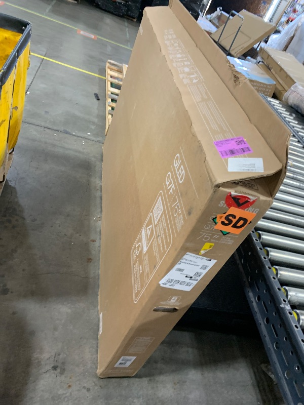 Photo 1 of Samsung 75-Inch Class QLED Q7F Series Samsung Vision AI Smart TV (2025 Model, 75Q7F) Quantum HDR, Object Tracking Sound Lite, Q4 AI Gen1 Processor, 4K upscaling, Gaming Hub, Alexa Built-in