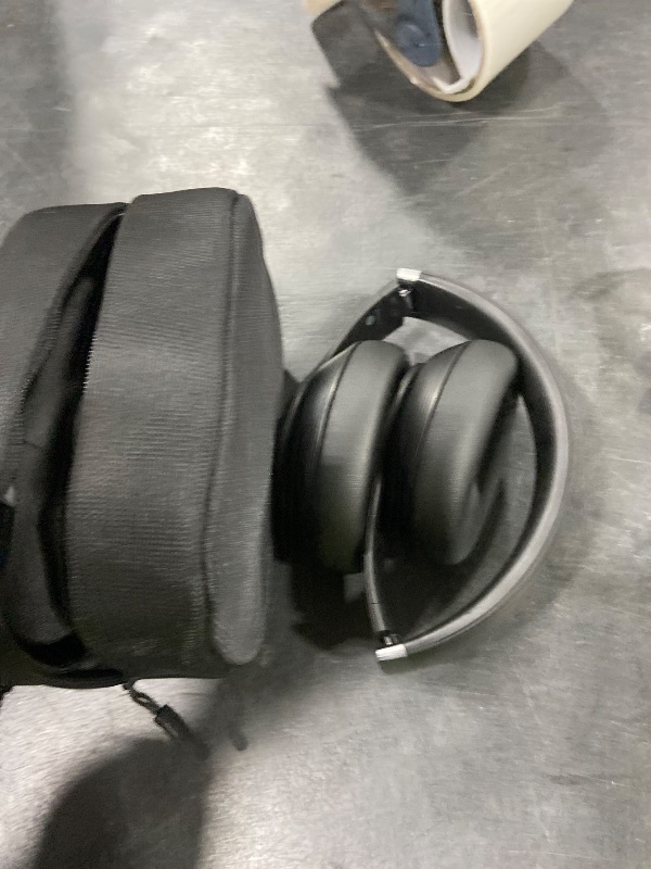 Photo 1 of Beats Studio Pro - Premium Wireless Over-Ear Headphones- Up to 40-Hour Battery Life, Active Noise Cancelling, USB-C Lossless Audio, Apple & Android Compatible - Black