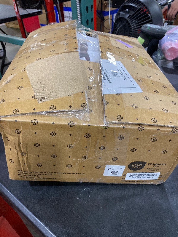 Photo 1 of Beckham Hotel Collection Bed Pillows Standard/Queen Size Set of 2 - Original Soft Down Alternative Pillow for Sleeping - Soft Support for Back, Stomach or Side Sleepers