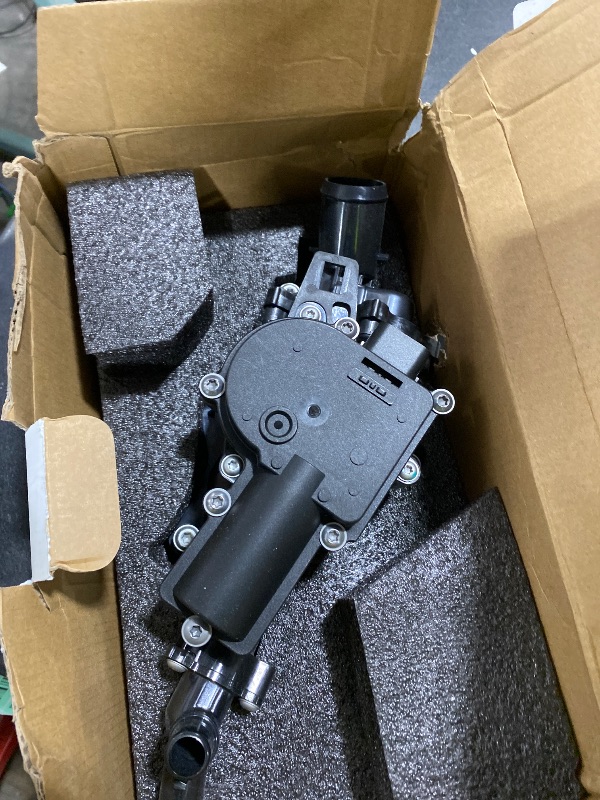 Photo 1 of XUNUOPARTS 2.0L 2.5L Coolant Control Valve Compatible with 2019-2025 Mazda 3 2018-2025 Mazda CX-5 Replace# PYFD-15-16ZA PYFB-15-16ZA PYFB1516ZA PYFD-15-16Z PYFD1516ZA