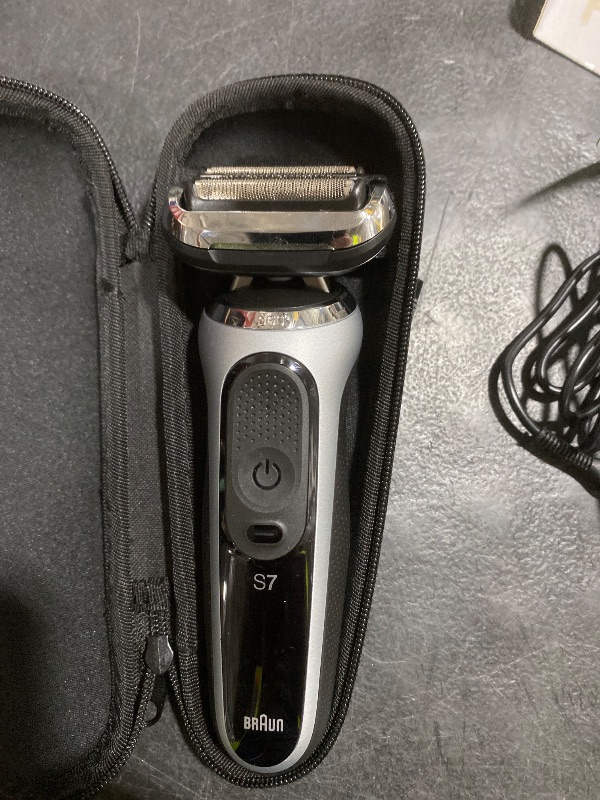 Photo 1 of Braun Series 7 7032cs Flex Electric Razor for Men, Wet & Dry, Electric Razor, Rechargeable, Cordless Foil Shaver with Beard Trimmer and Charging Stand, Silver
