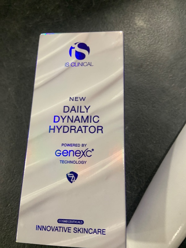 Photo 1 of iS CLINICAL Daily Dynamic Hydrator, Hydrating Anti-Aging Face Moisturizer with Hyaluronic Acid, Repairs and Protects Skin, Powered by GeneXC Technology