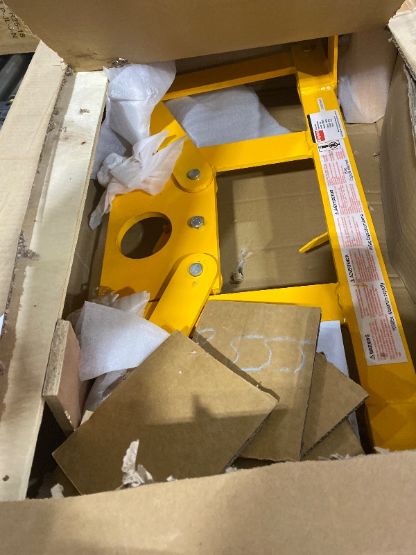 Photo 1 of DAYTON VIRTICAL DRUM LIFTER 