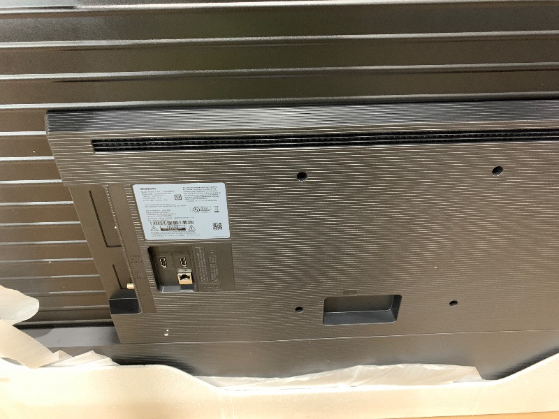 Photo 1 of FOR PARTS ONLY - Samsung 55-Inch Class Crystal UHD U8000F 4K Smart TV (2025 Model) Endless Free Content, Crystal Processor 4K, MetalStream Design, Knox Security, Compatible with Alexa