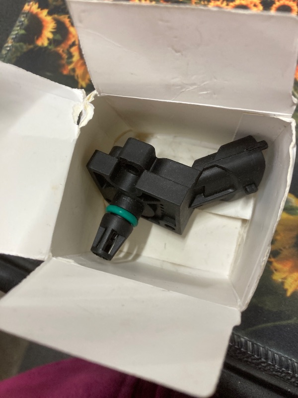Photo 1 of 0261230090 Manifold Pressure (MAP) Sensor Fits for Ford Focus 2007-2011, for Volvo XC90 2003-2014, S60 2001-2009, XC70 2003-2007, S80 1999-2008, C70, C30, S40, V50, V70, 2.5L