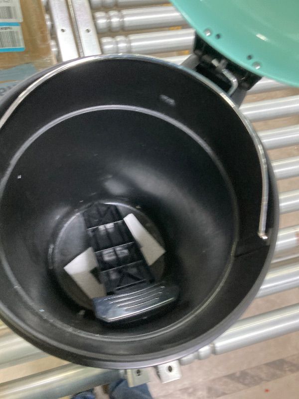Photo 1 of ***DAMAGE-FOOT PEDAL BROKEN -SELLING AS IS *** mingol Mint Green Trash Can with Lid, Turquoise Bathroom Bedroom Waste Basket Soft Close, Small Teal Garbage Can, Retro Vintage Home Office Trash Can, 12 Liter/3 Gallon, Glossy Mint Green