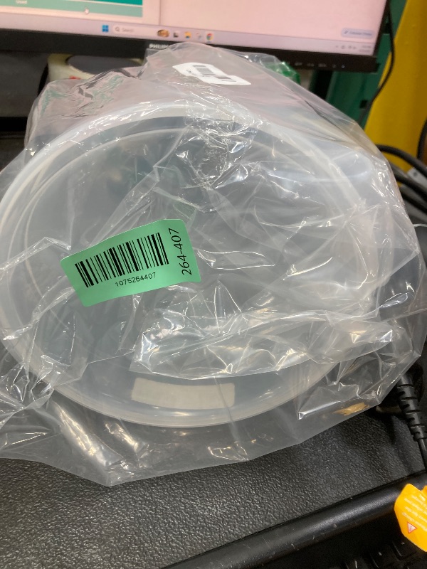 Photo 1 of *Only 1* Cambro Food Storage Containers with Lids (BPA-Free) - 4 Quart - Food Grade Buckets with Lids (2 Pack) - For Dough Proofing and Brining (Translucent)