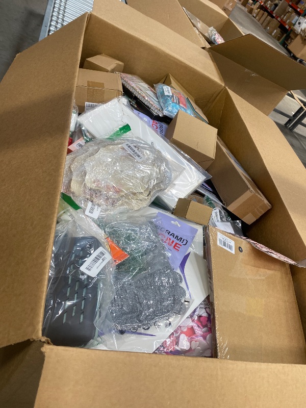 Photo 1 of ****NO RETURN. NO REFUND*****Nellis Variety Box: Medium | See Notes for Details