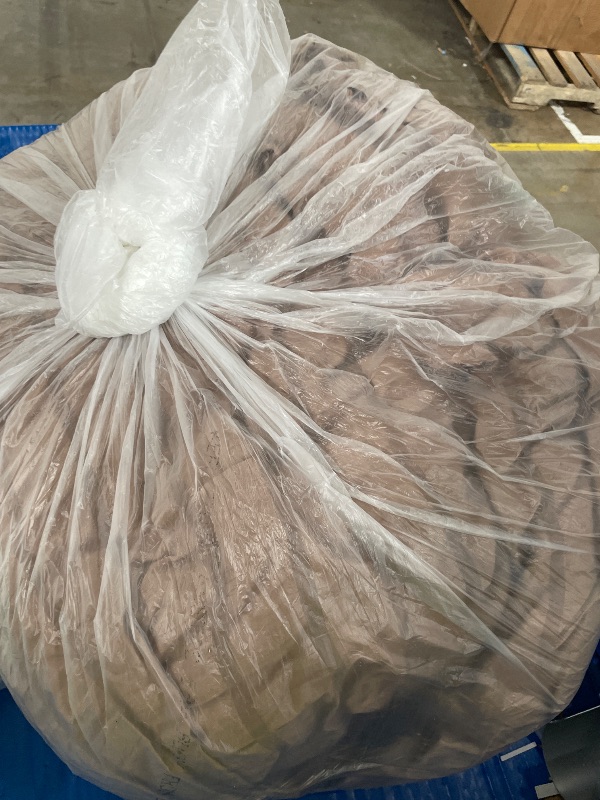Photo 1 of
Brown comforter