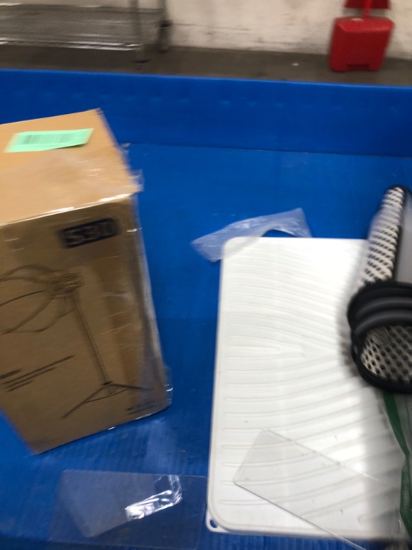 Photo 1 of ***MISSING PARTS***
M60 Handle LED Video Light with Soft Box Protable Mini COB LED Bi-Color 2500-8500K CRI?95 TLCI?97 Built-in 3400mAh Battery Photo Studio Lights Vlog Shoot Fill Lighting 8 Scenes (M60 with Soft Box)