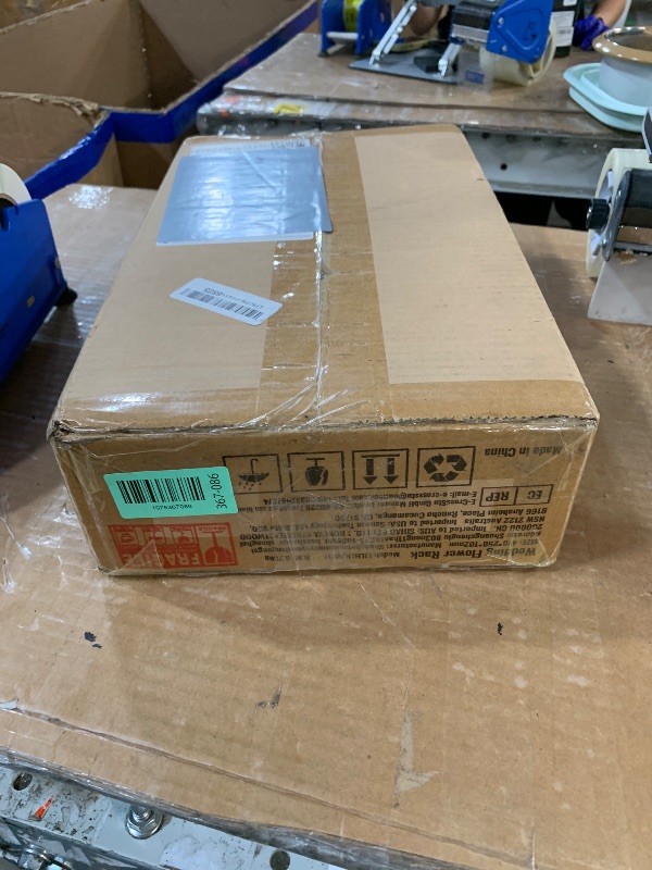 Photo 1 of ***MISSING PARTS***
VEVOR 2PCS 31.5inch High Wedding Flower Stand, With Acrylic Laminate,Acrylic Vase Column Geometric Centerpiece Stands, Floral Display Rack for T-Stage Events Reception, Party Decoration Home