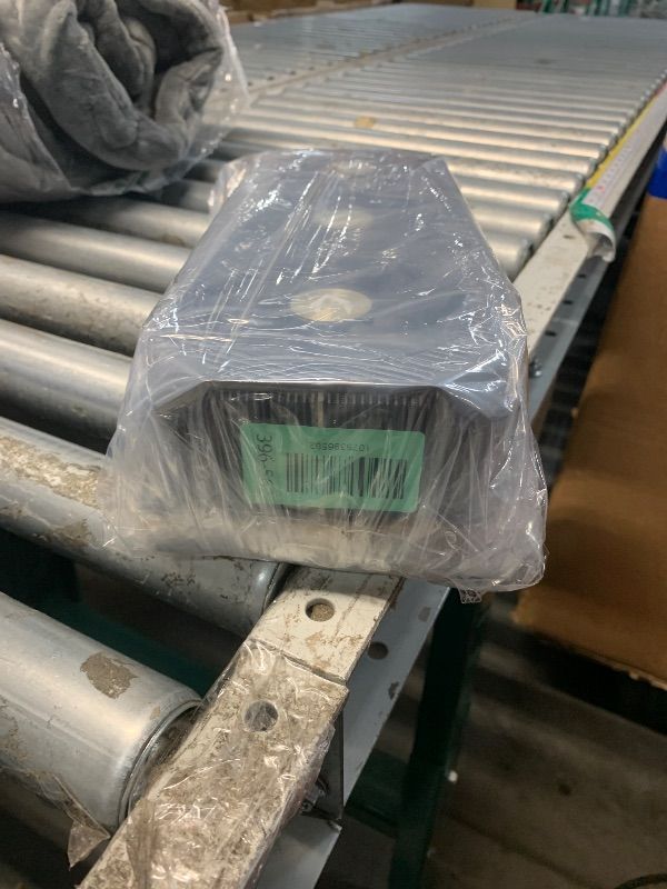 Photo 1 of ***POTENTIAL PARTS ONLY - REPORTED TO NOT BOOT***
ZOTAC GeForce RTX 5090 Solid OC Graphics Card, NVIDIA, 32GB GDDR7, DLSS 4, 3× DisplayPort 2.1b & HDMI 2.1b, PCIE 5.0 (ZT-B50900J-10P)
