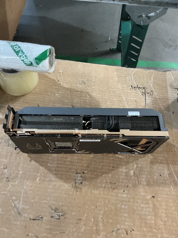 Photo 1 of ***POTENTIAL PARTS ONLY - REPORTED TO NOT BOOT***
ZOTAC GeForce RTX 5090 Solid OC Graphics Card, NVIDIA, 32GB GDDR7, DLSS 4, 3× DisplayPort 2.1b & HDMI 2.1b, PCIE 5.0 (ZT-B50900J-10P)