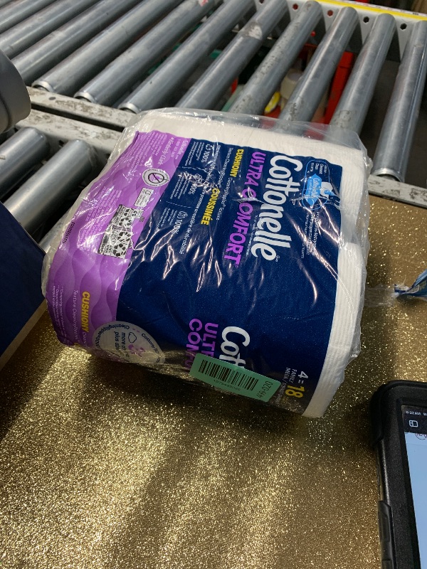 Photo 1 of ***4 ROLLS PACK **Cottonelle Ultra Comfort Toilet Paper,Packaging May Vary